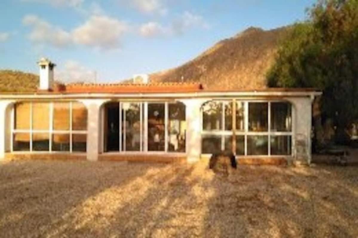 Recovery Mountain Homestay Alicante Eksteriør billede