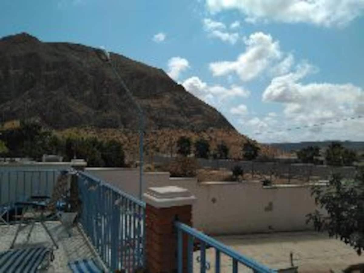 Recovery Mountain Homestay Alicante Eksteriør billede